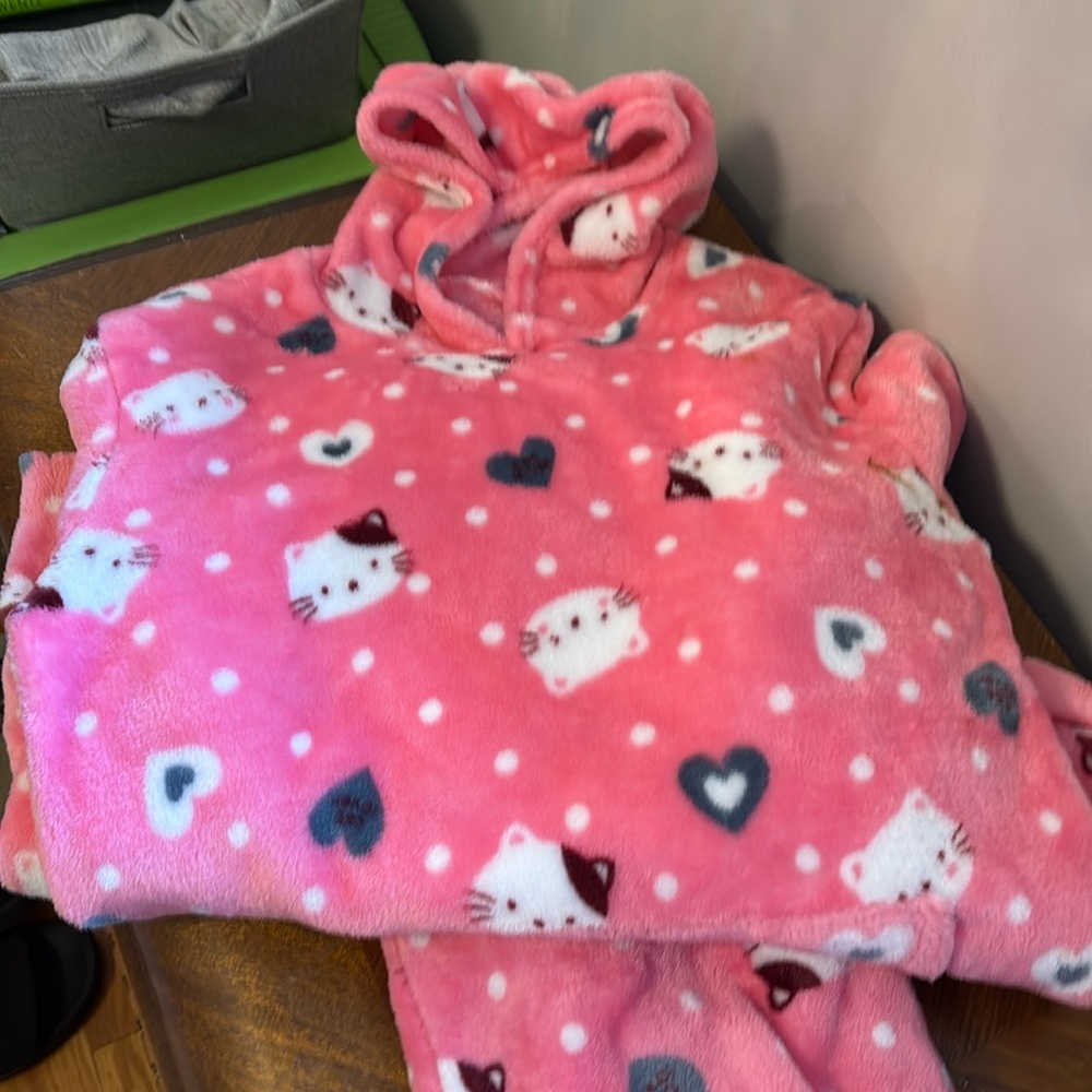 Fluffy Hoodie & Pant Set